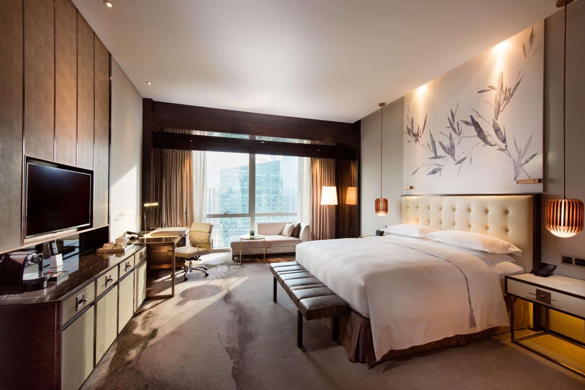 Hilton Shenzhen Futian: Metro-Adjacent, Convention Center Proximity Hotel Exterior photo